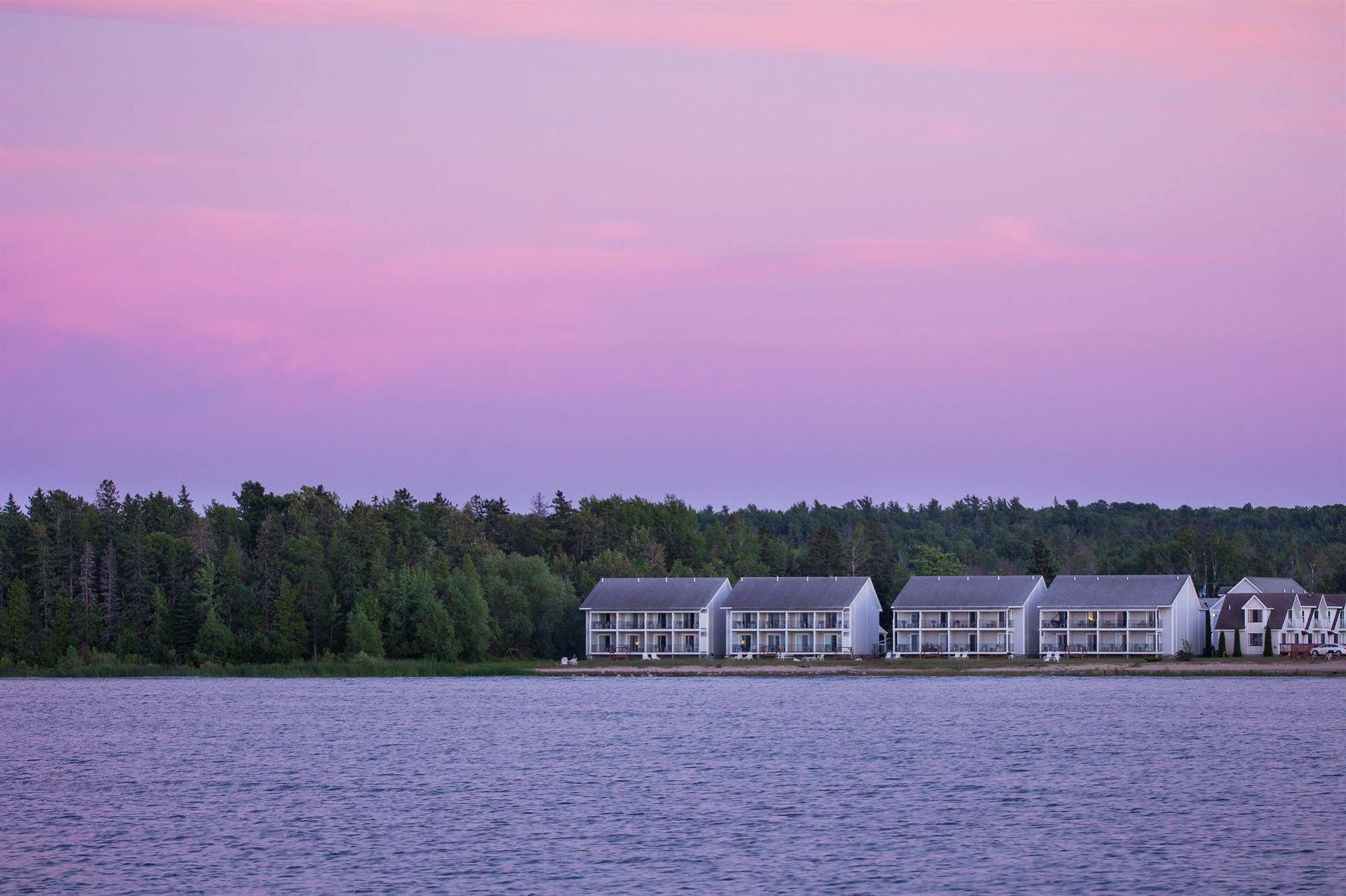 Clearwater Lakeshore Motel Mackinaw City Luaran gambar